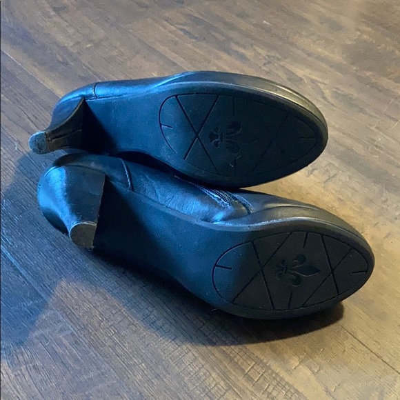 Cynthia Rowley Lovebird Booties - Picture 5 of 7